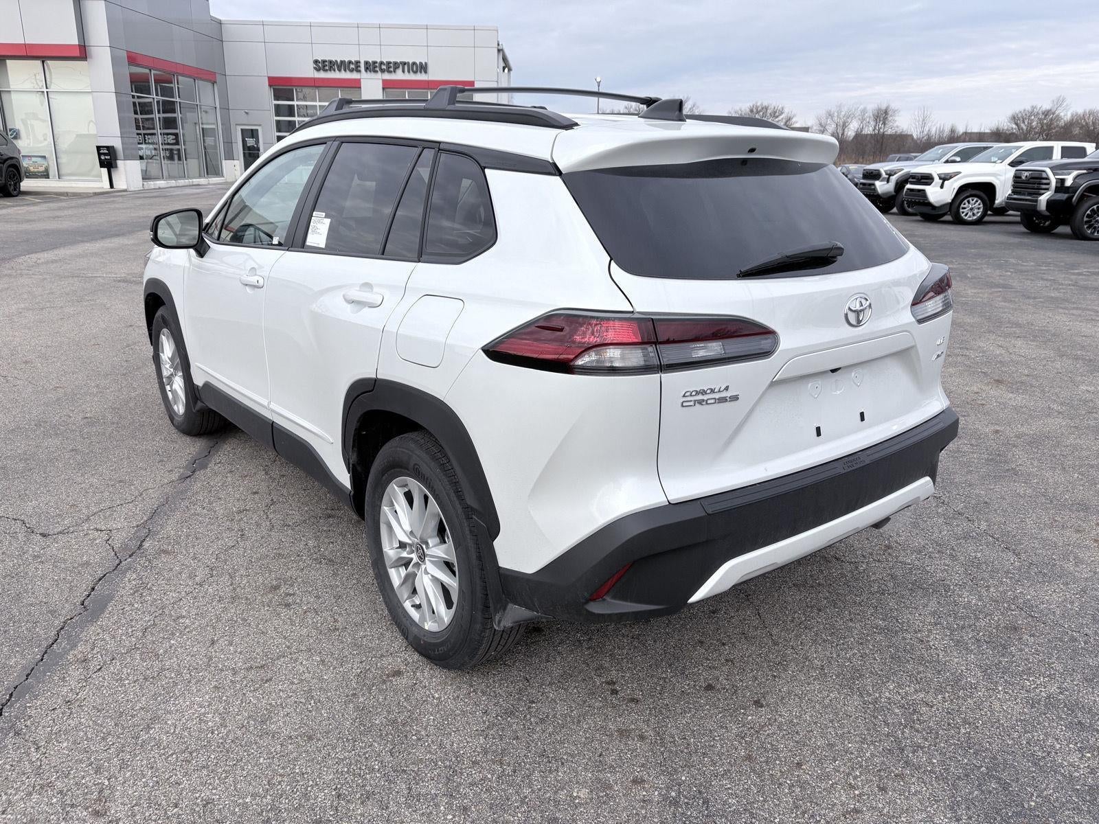 2026 Toyota Corolla Cross LE