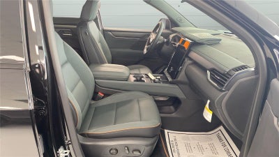 2025 GMC Acadia AWD AT4