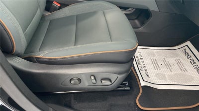 2025 GMC Acadia AWD AT4