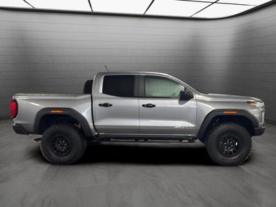 2025 GMC Canyon 4WD AT4