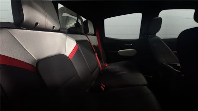 2025 GMC Canyon 4WD AT4