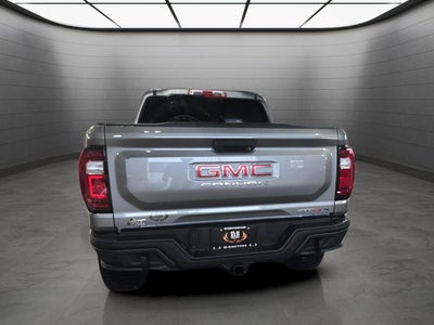 2025 GMC Canyon 4WD AT4
