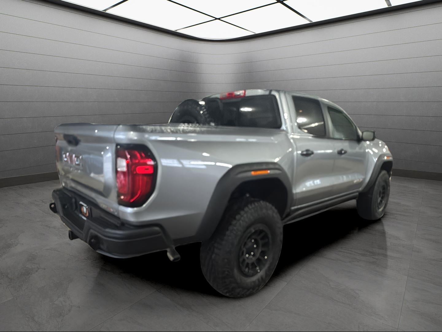 2025 GMC Canyon 4WD AT4