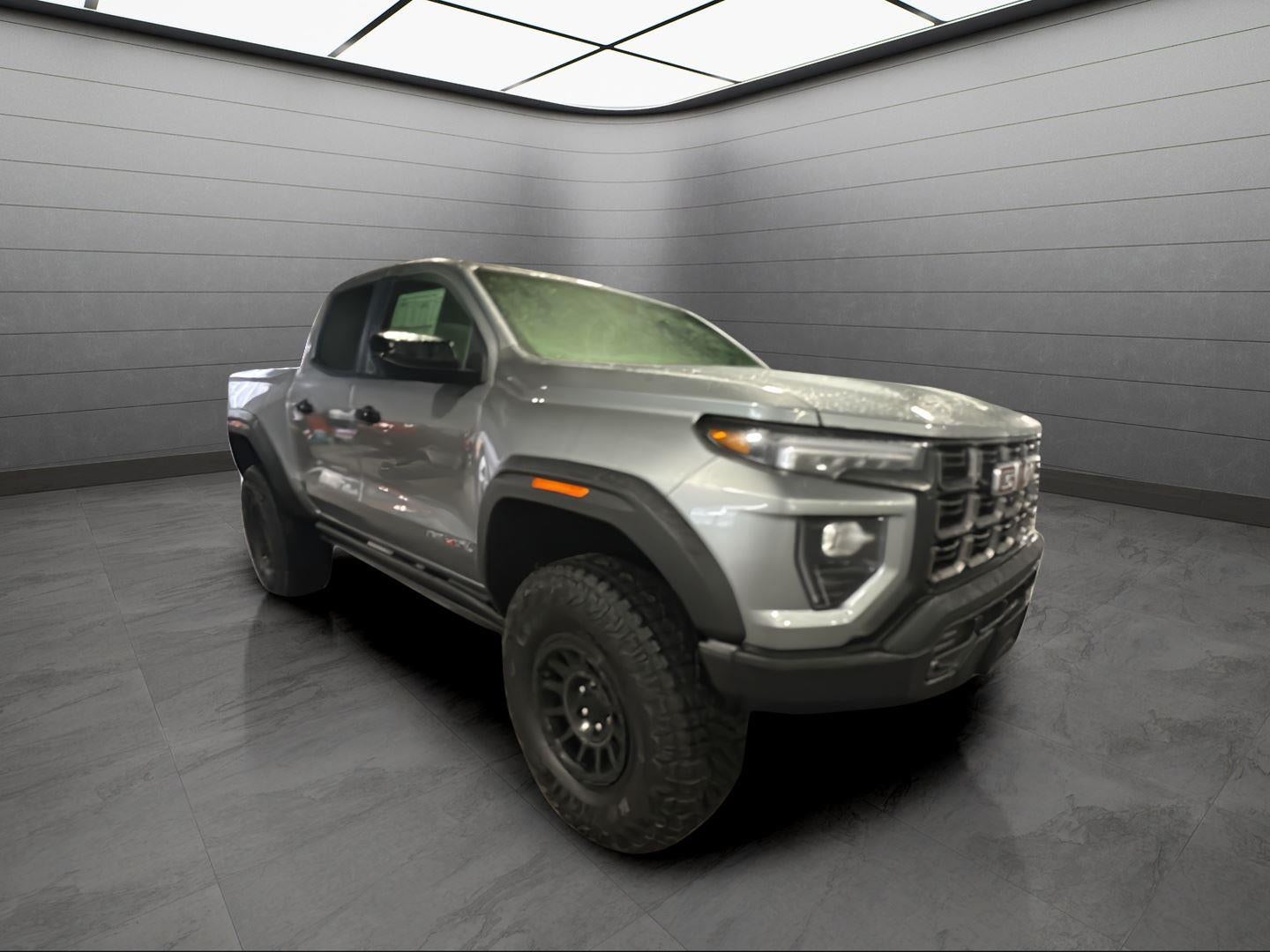 2025 GMC Canyon 4WD AT4