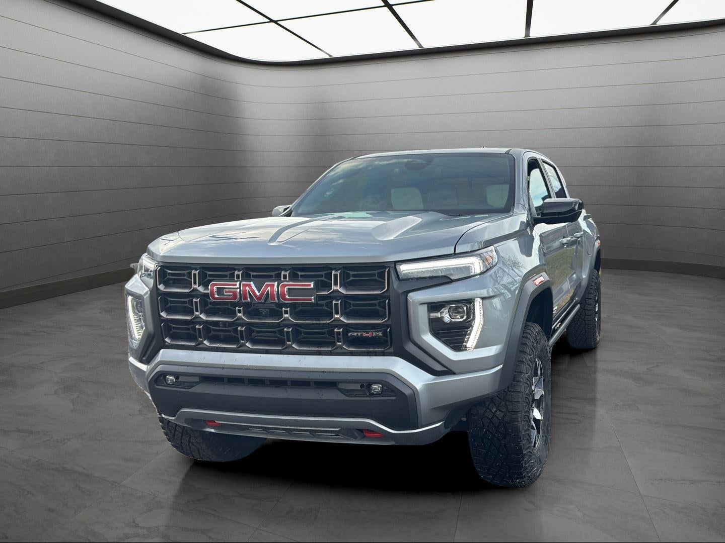 2025 GMC Canyon 4WD AT4