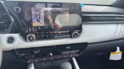 2025 GMC Canyon 4WD AT4