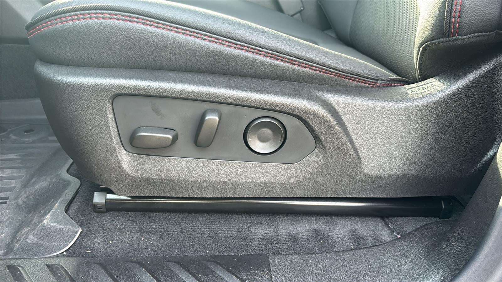 2025 GMC Canyon 4WD AT4