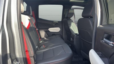 2025 GMC Canyon 4WD AT4