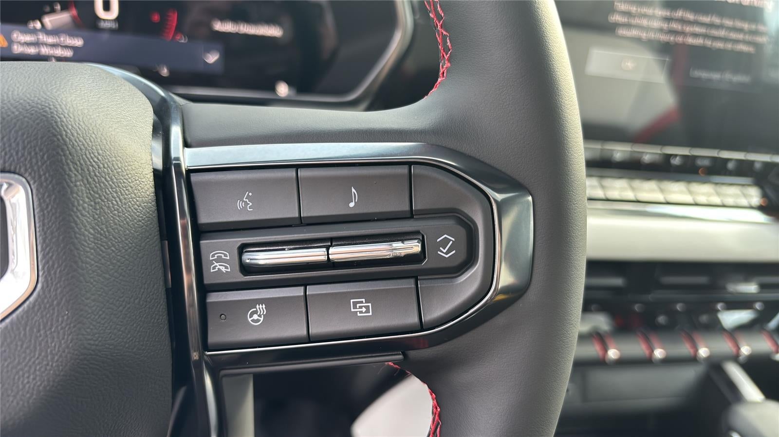 2025 GMC Canyon 4WD AT4