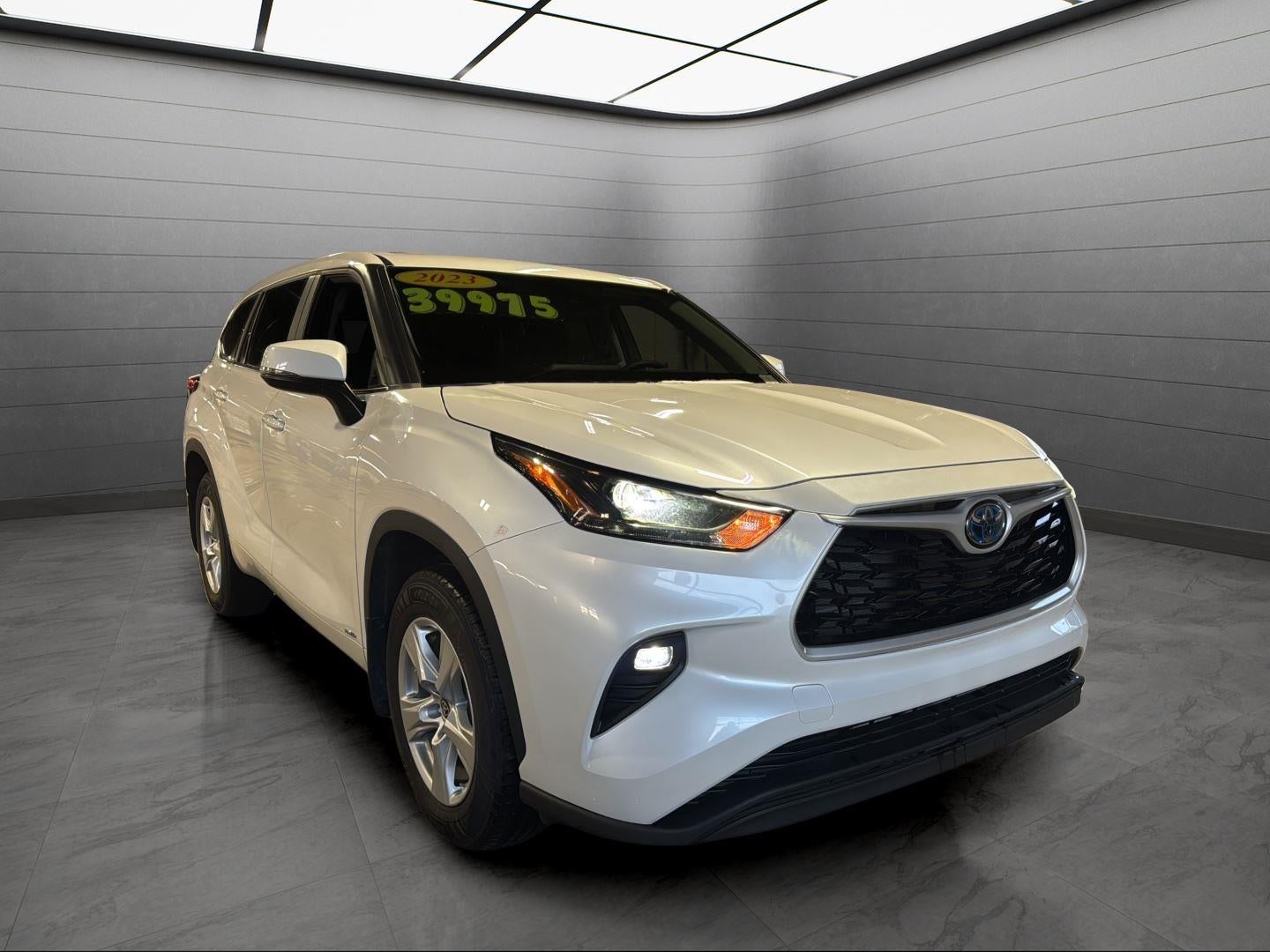 2023 Toyota Highlander Hybrid LE