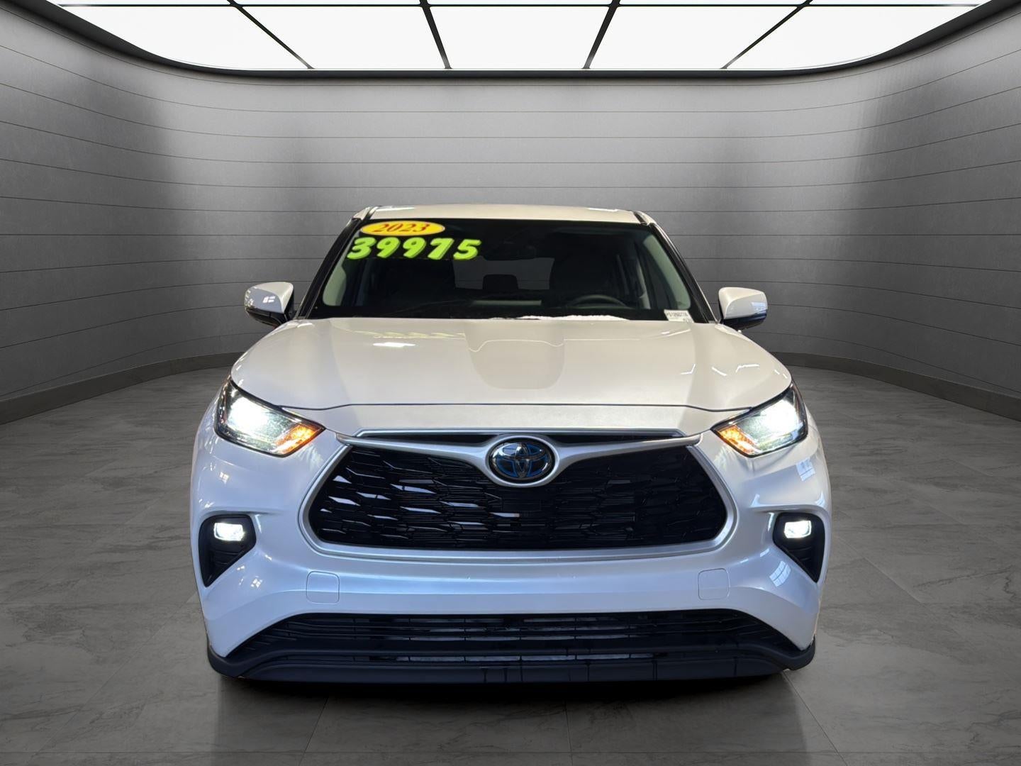 2023 Toyota Highlander Hybrid LE