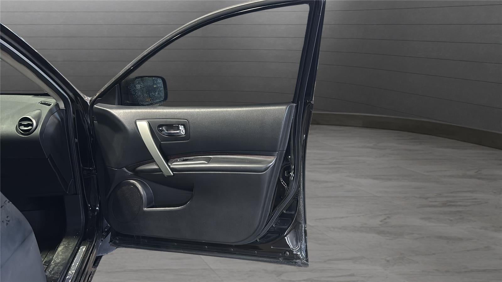 2011 Nissan Rogue SV